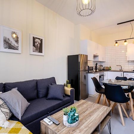 לרנקה The Joy - Centre One Bedroom Flat מראה חיצוני תמונה