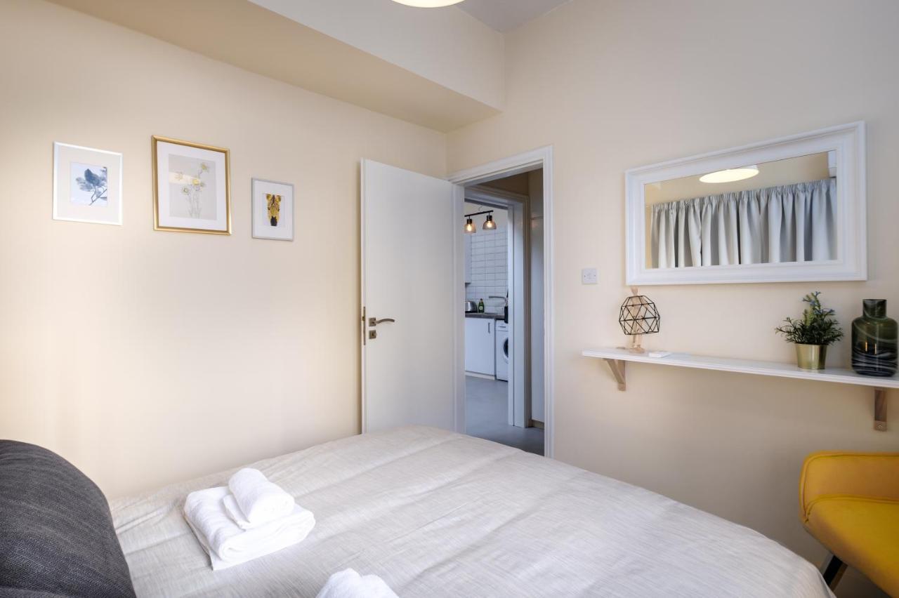 לרנקה The Joy - Centre One Bedroom Flat מראה חיצוני תמונה