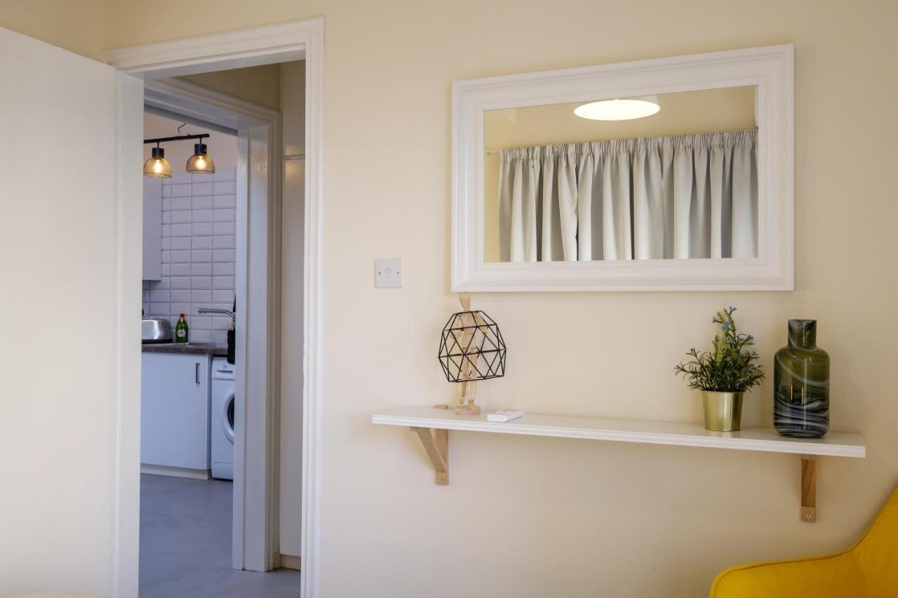 לרנקה The Joy - Centre One Bedroom Flat מראה חיצוני תמונה